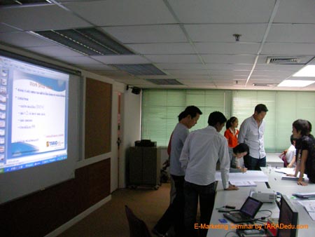E-Marketing-Seminar012